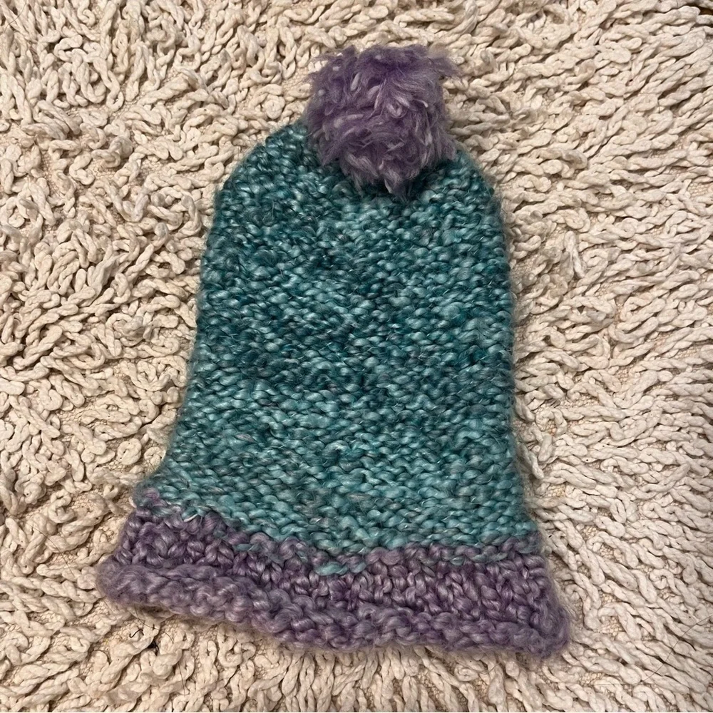 Hand knitted baby newborn hats OS